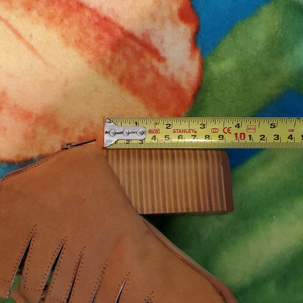 👢6.5 Altar’d State Vegan Light Brown Heels - Picture 3 of 11